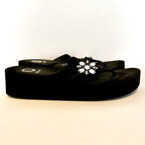 Yellow box wedge flip flop Sz 9